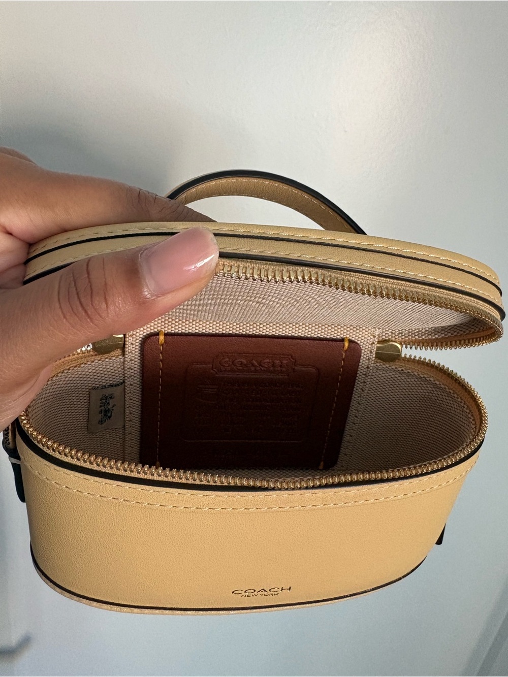Coach Trail Bag 15 in Vanilla - Picture 8 of 10